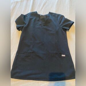 XS black Figs scrub top